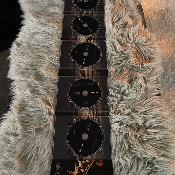 HBOs Game of Thrones DVDs - Picture 6 of 6